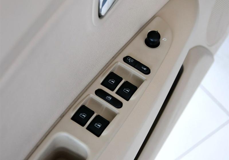 风云2  2010款 1.5 两厢 豪华型