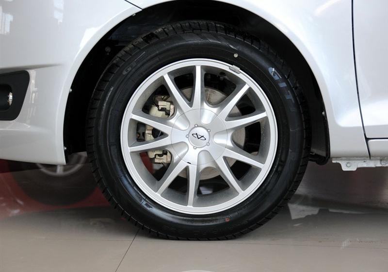 风云2  2010款 1.5 两厢 豪华型