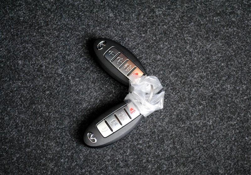 英菲尼迪M系  2011款 M25 奢华型
