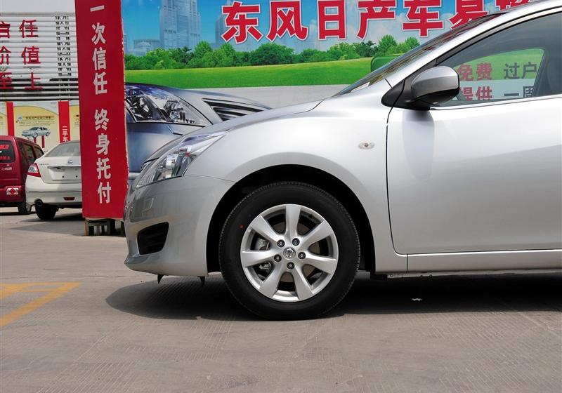 骐达  2011款 1.6 CVT豪华型