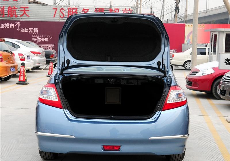 天籁  2011款 2.5L XL-NAVI 智领版