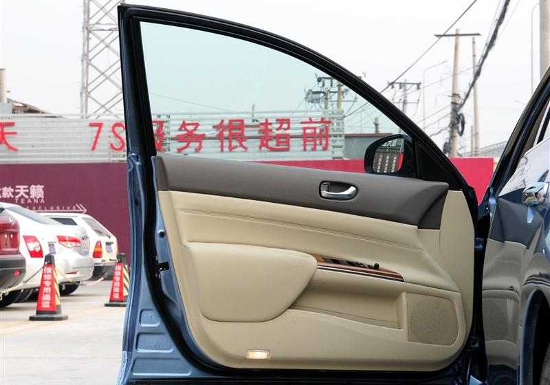 天籁  2011款 2.5L XL-NAVI 智领版