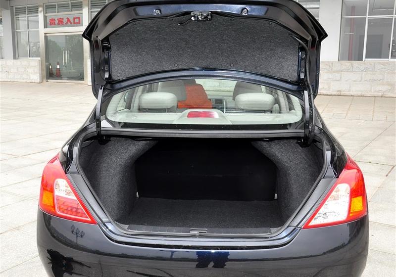 阳光  2011款 1.5XV 尊贵版 MT