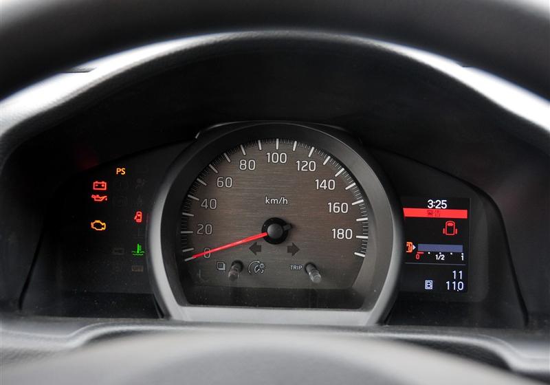 日产NV200  2011款 1.6 尊贵型 223座