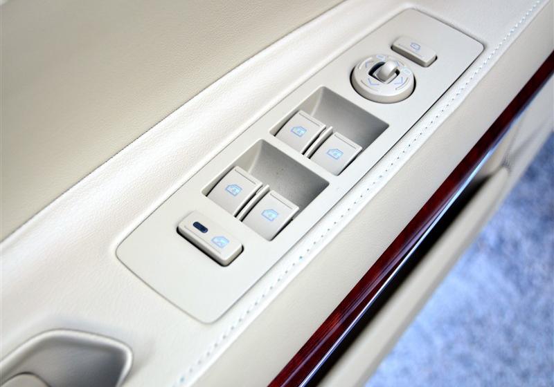 SLS赛威  2011款 2.0T 行政版