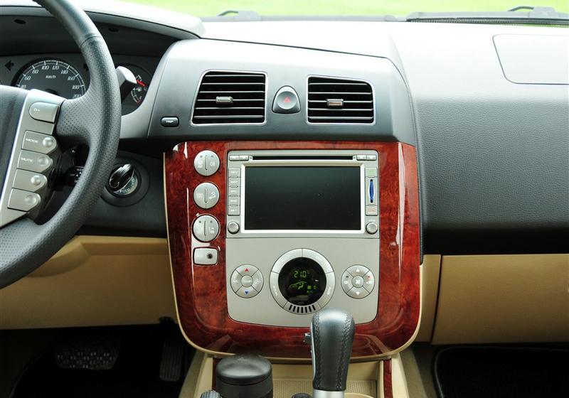 荣威W5  2011款 3.2L 4WD 尊域版