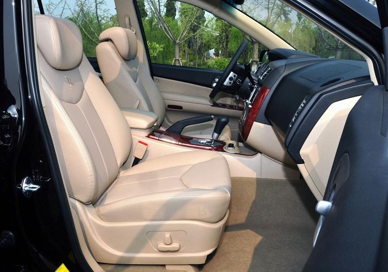 荣威W5  2011款 3.2L 4WD 尊域版
