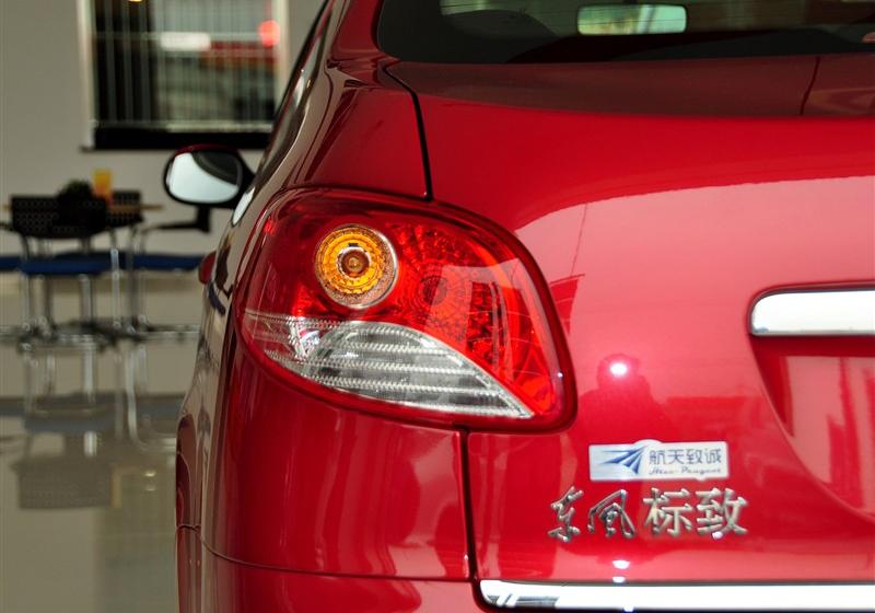标致207  2011款 1.6L 手动驭乐版