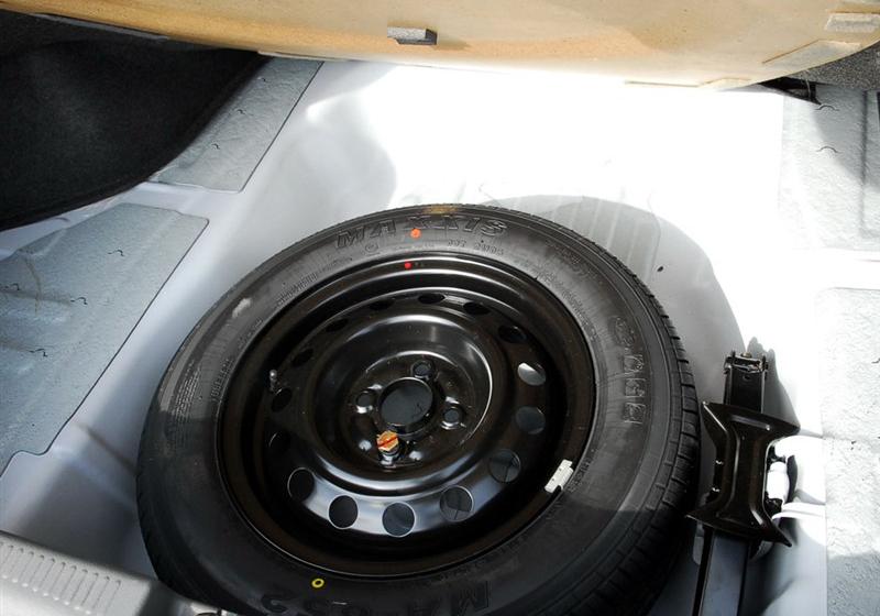 蓝瑟  2010款 卓越版 1.6MT 舒适型