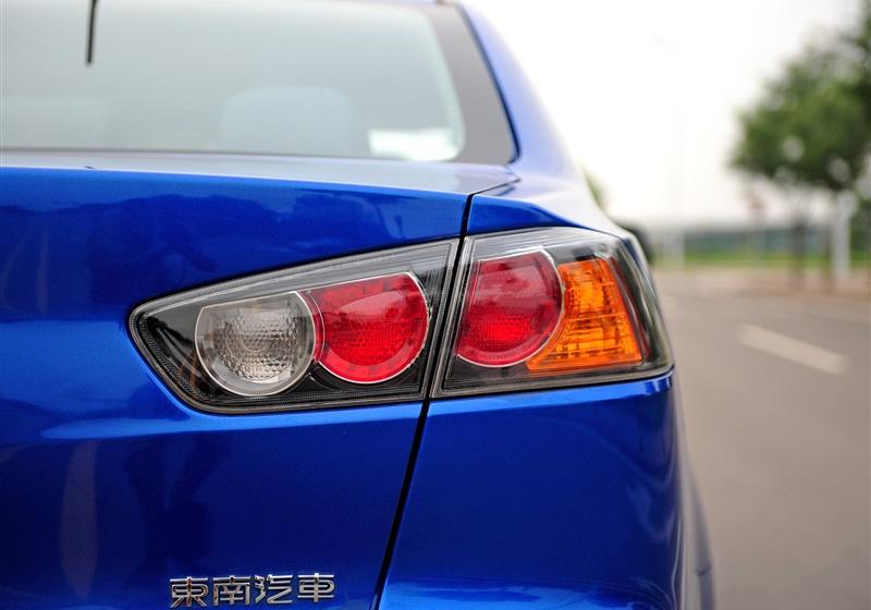 三菱翼神  2011款 1.8L 致尚版豪华型CVT