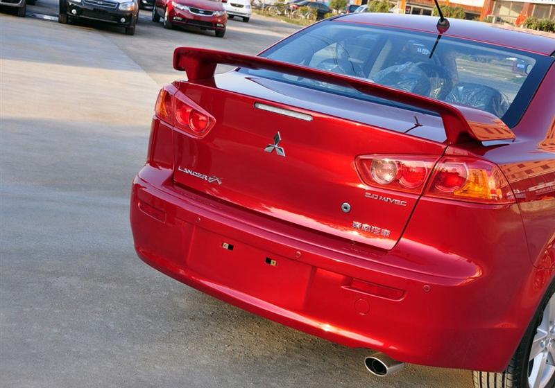 三菱翼神  2010款 2.0L 运动版旗舰型CVT