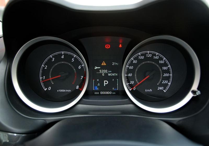 三菱翼神  2010款 2.0L 运动版旗舰型CVT