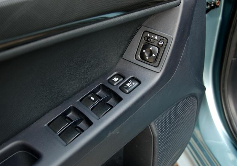 三菱翼神  2010款 2.0L 运动版旗舰型CVT