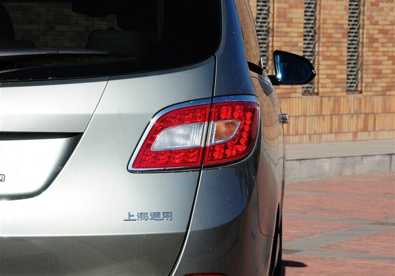 别克GL8  2011款 3.0L XT豪华商务旗舰版