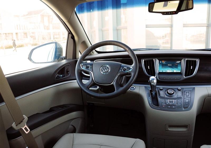 别克GL8  2011款 3.0L XT豪华商务旗舰版