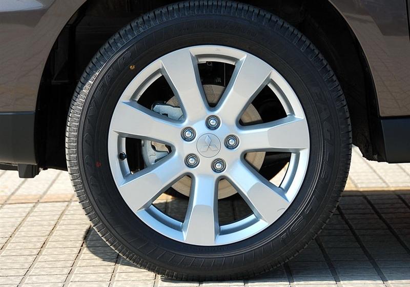OUTLANDER EX  2010款 劲界 2.0 运动版