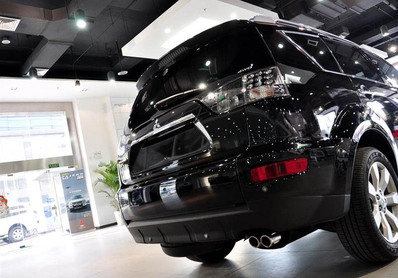 OUTLANDER EX  2010款 劲界 3.0 精英GT版