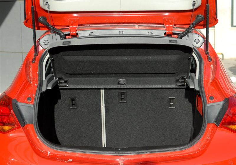 英朗  2010款 XT 1.6L 手动进取版