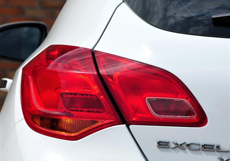 英朗  2010款 XT 1.6T 时尚运动版