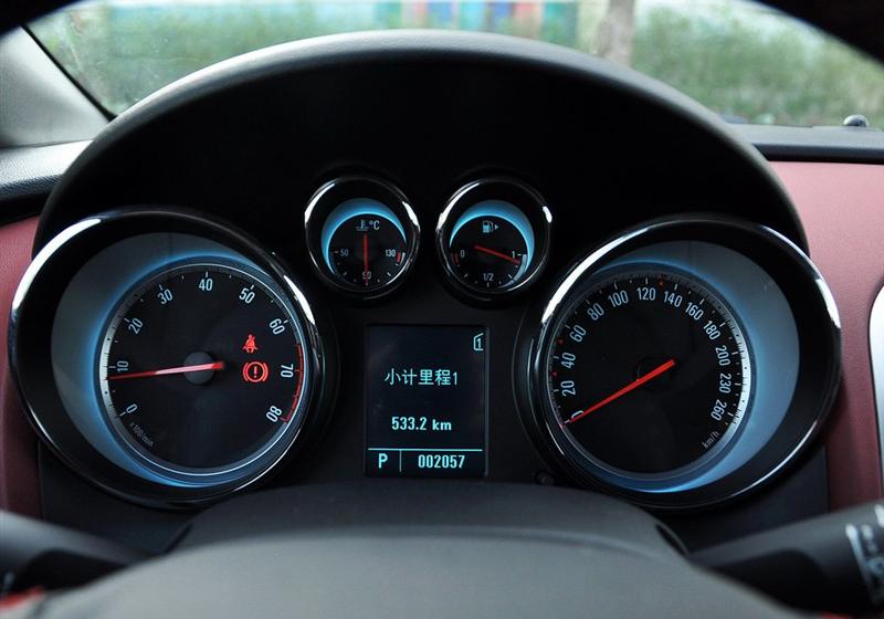 英朗  2010款 XT 1.6T 新锐运动版