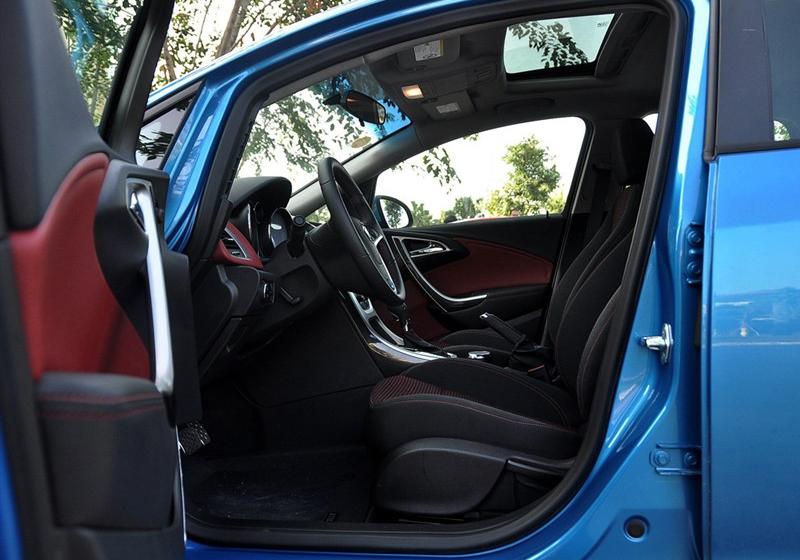 英朗  2010款 XT 1.6T 新锐运动版