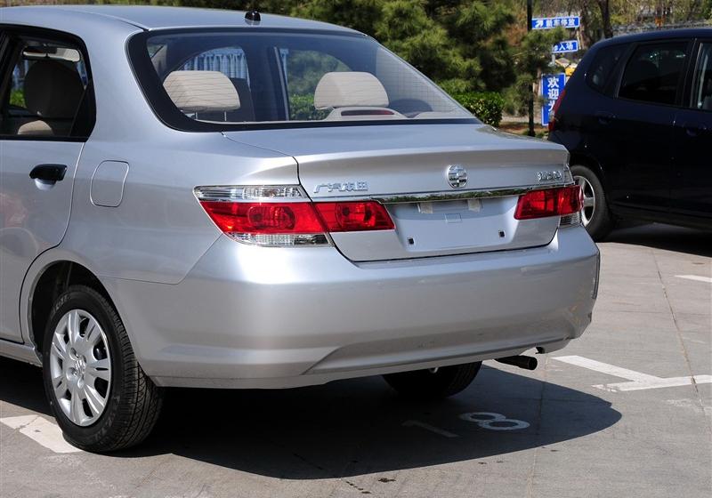 理念S1  2011款 1.3L AT舒适型