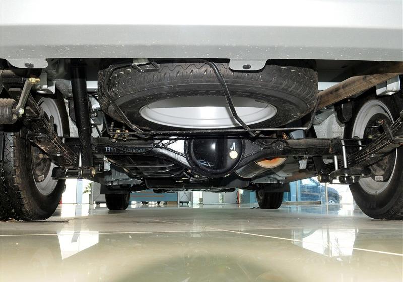 威麟H3  2011款 2.0T 豪华型