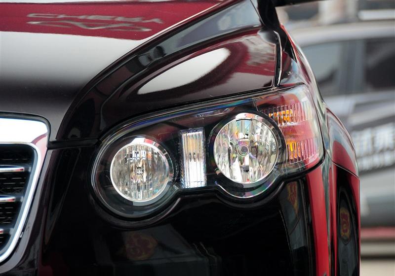 威麟V5  2012款 2.0L 4AT 豪华型