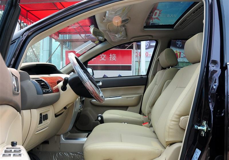 威麟V5  2012款 2.0L 4AT 豪华型