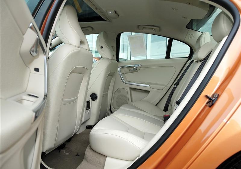 沃尔沃S60  2012款 1.6T DRIVe 舒适版