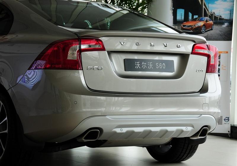 沃尔沃S60  2011款 2.0T 智尚版