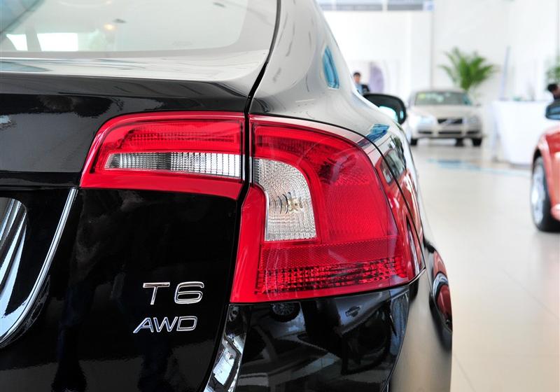 沃尔沃S60  2011款 3.0 T6 AWD 智尊版