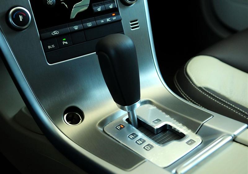 沃尔沃XC60  2011款 2.0T 智尊版