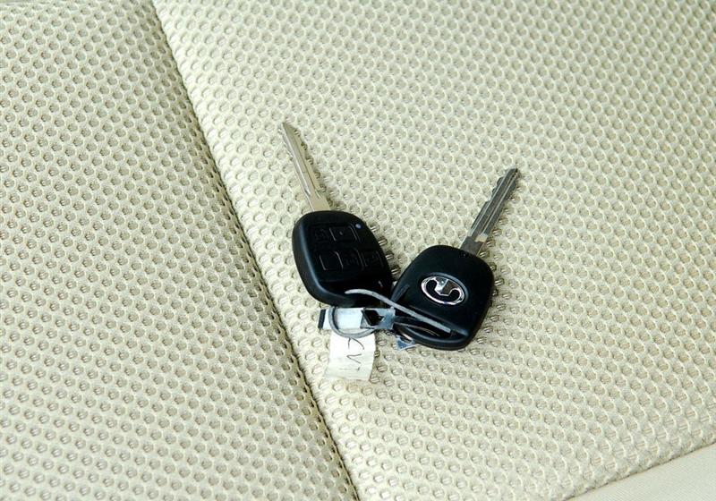 炫丽  2009款 1.5L CVT 精英型VVT