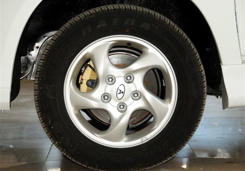 野马F10  2011款 1.5L 豪华型