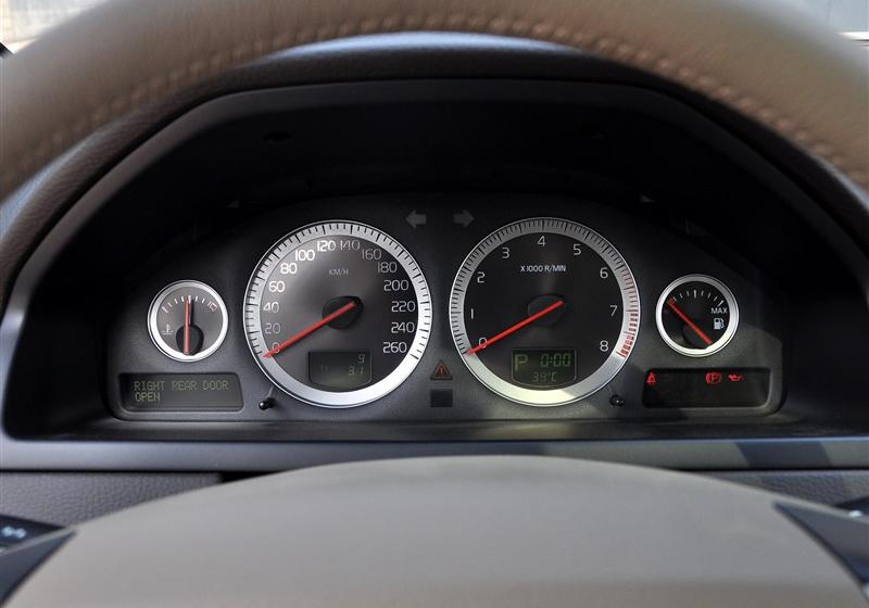 沃尔沃XC90  2011款 2.5T 北欧豪华版