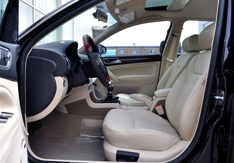 Passat新领驭  2009款 1.8T 手动尊品型