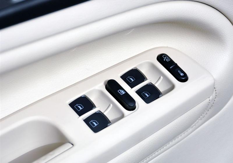 Passat新领驭  2009款 1.8T 手动尊品型