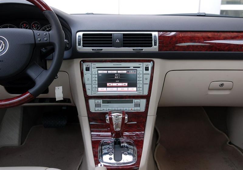 Passat新领驭  2009款 1.8T 自动尊杰型