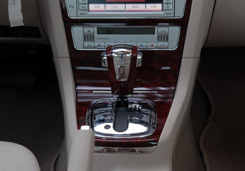 Passat新领驭  2009款 1.8T 自动尊杰型