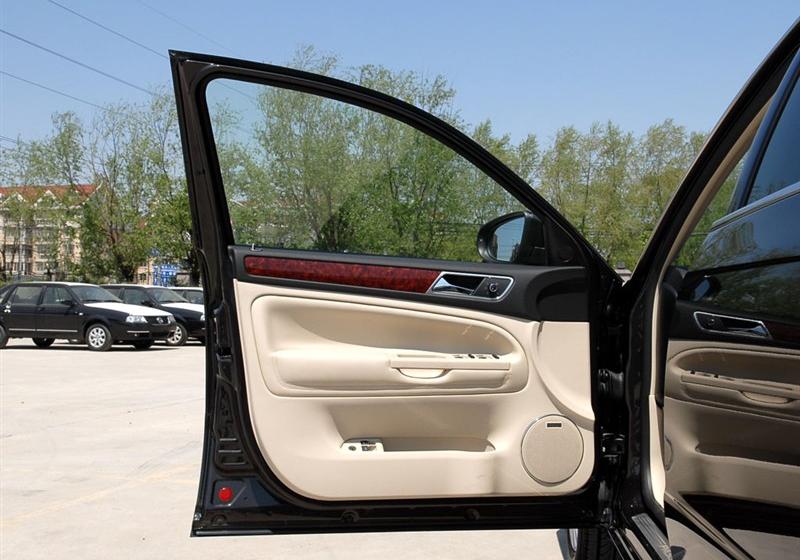 Passat新领驭  2009款 1.8T 自动尊杰型