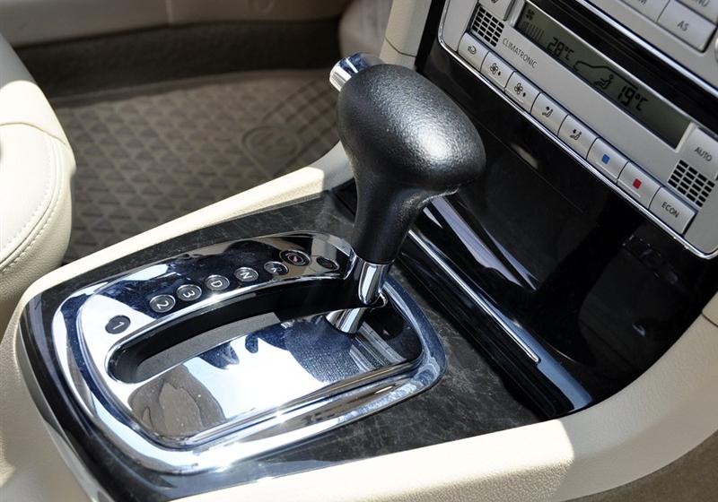 Passat新领驭  2009款 2.0L MFI 自动尊享型