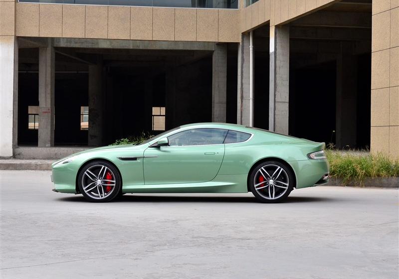阿斯顿·马丁 Virage 2012款 6.0 Coupe