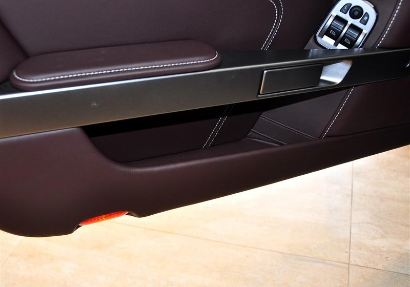 阿斯顿·马丁 Virage 2012款 6.0 Coupe