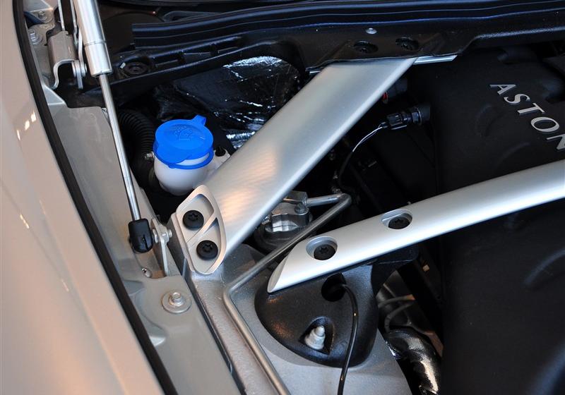 阿斯顿·马丁 Virage 2012款 6.0 Coupe