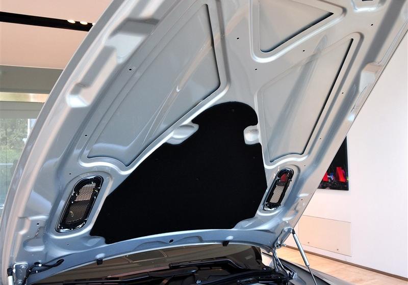 阿斯顿·马丁 Virage 2012款 6.0 Coupe
