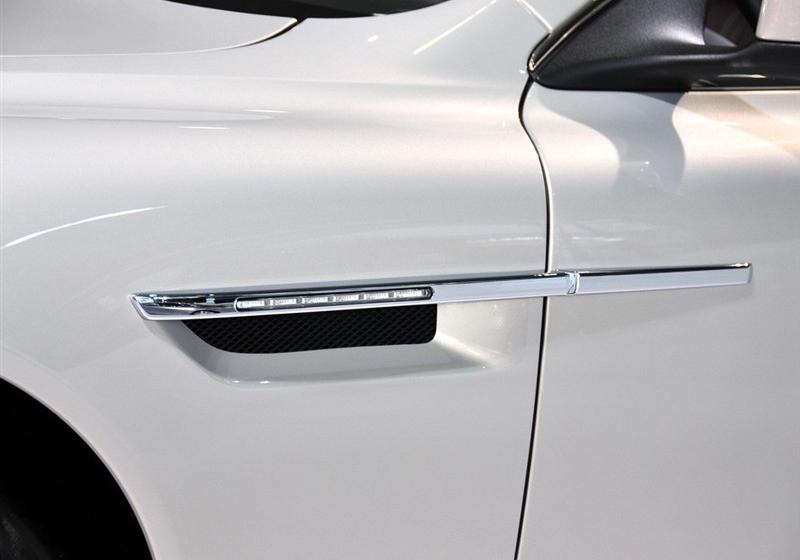 阿斯顿·马丁 Virage 2012款 6.0 Volante