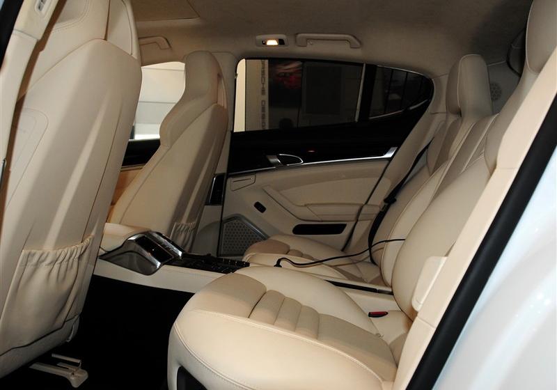 保时捷 Panamera 2012款 Panamera Turbo S