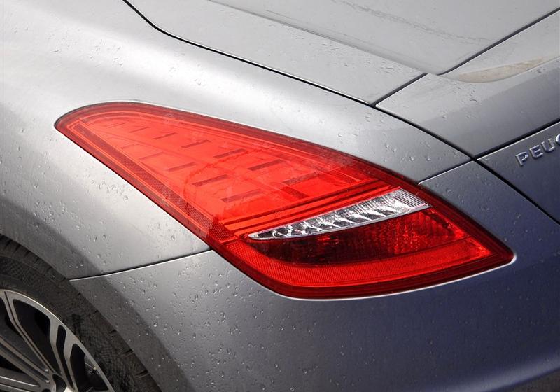 标致(进口) 标致RCZ 2011款 1.6T 豪华优雅型