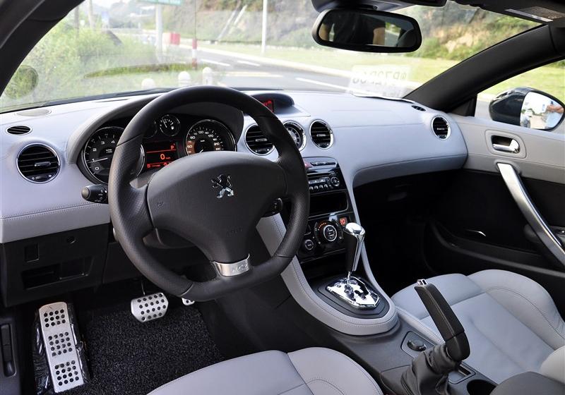 标致(进口) 标致RCZ 2011款 1.6T 豪华运动型